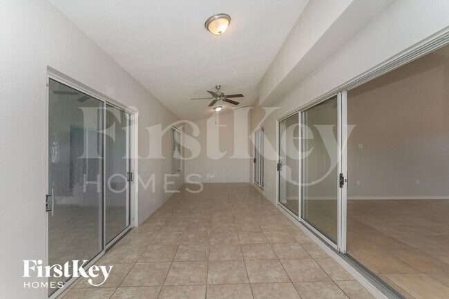 Building Photo - 5718 Wedgefield Dr