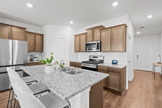 Building Photo - 1613 Sunny Grove Dr