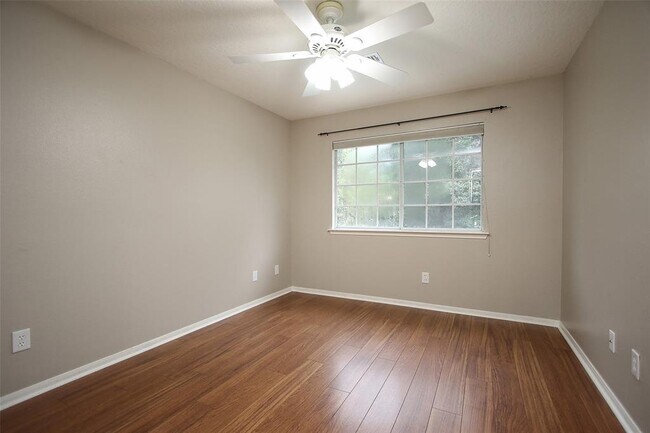 Building Photo - 98 N Cochrans Green Cir