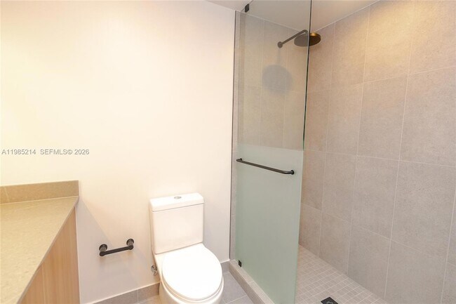 Building Photo - 121 NE 5th St