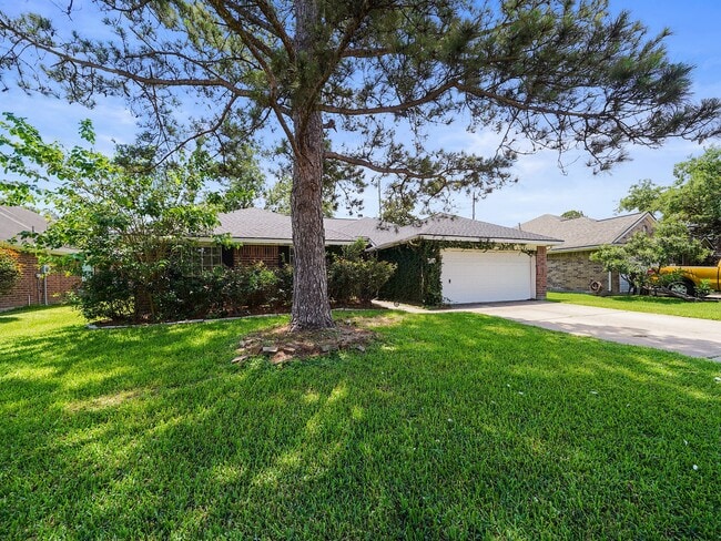 Building Photo - 22227 Eagle Meadow Dr