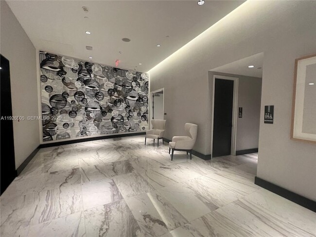 Building Photo - 851 NE 1st Ave