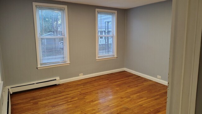 Building Photo - 11 Jackson St