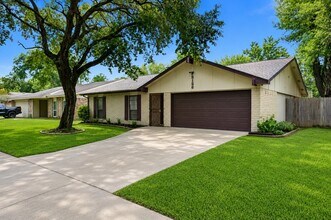 Building Photo - 2126 Quail Valley E Dr