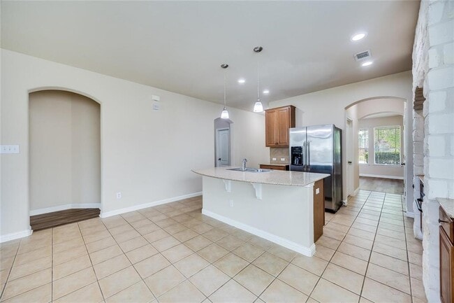 Building Photo - 203 Arrowhead Trail