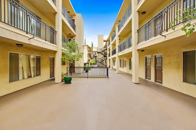 Building Photo - Sepulveda Place Apartments