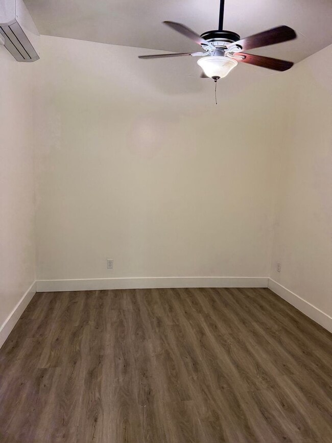 Building Photo - 303 U St