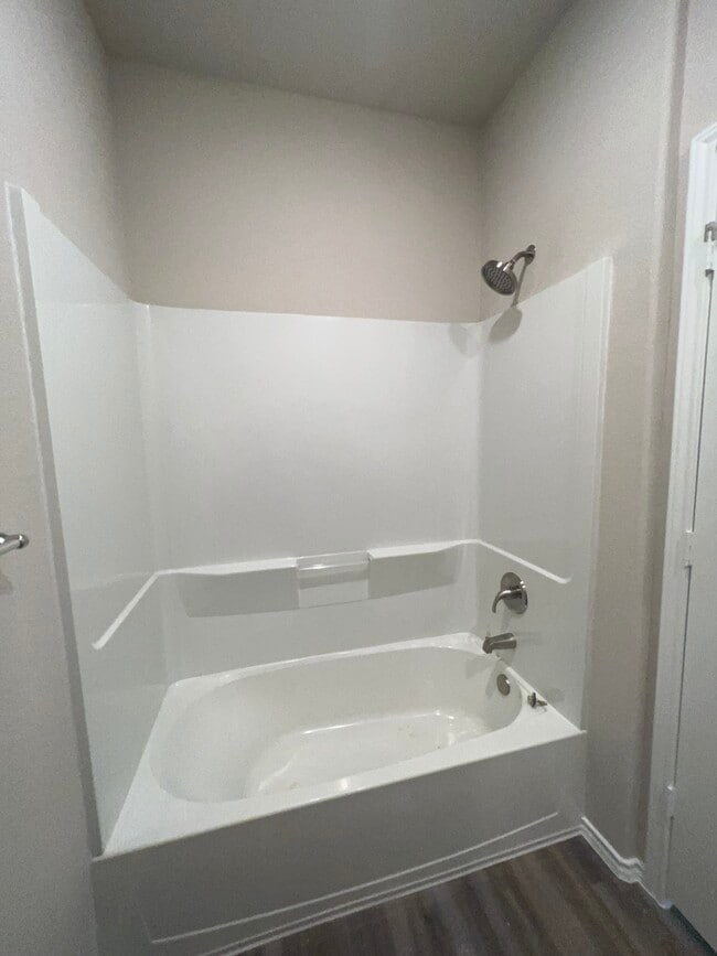 Building Photo - 11606 Vistawood St