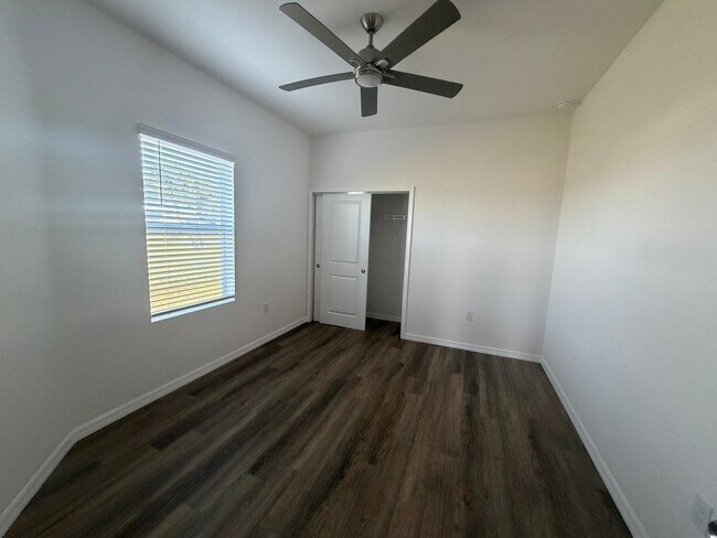 Building Photo - 16107 Badalona Dr