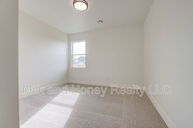 Building Photo - 9304 NW 146th St