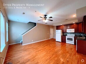 Building Photo - Spacious 3B/2.5BA with Modern Comforts – C...