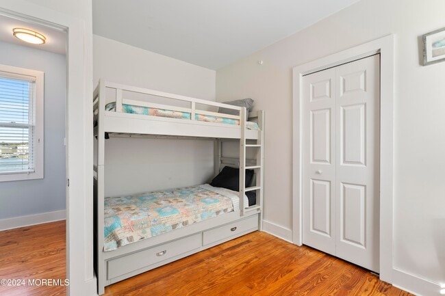 Building Photo - 19 Church St