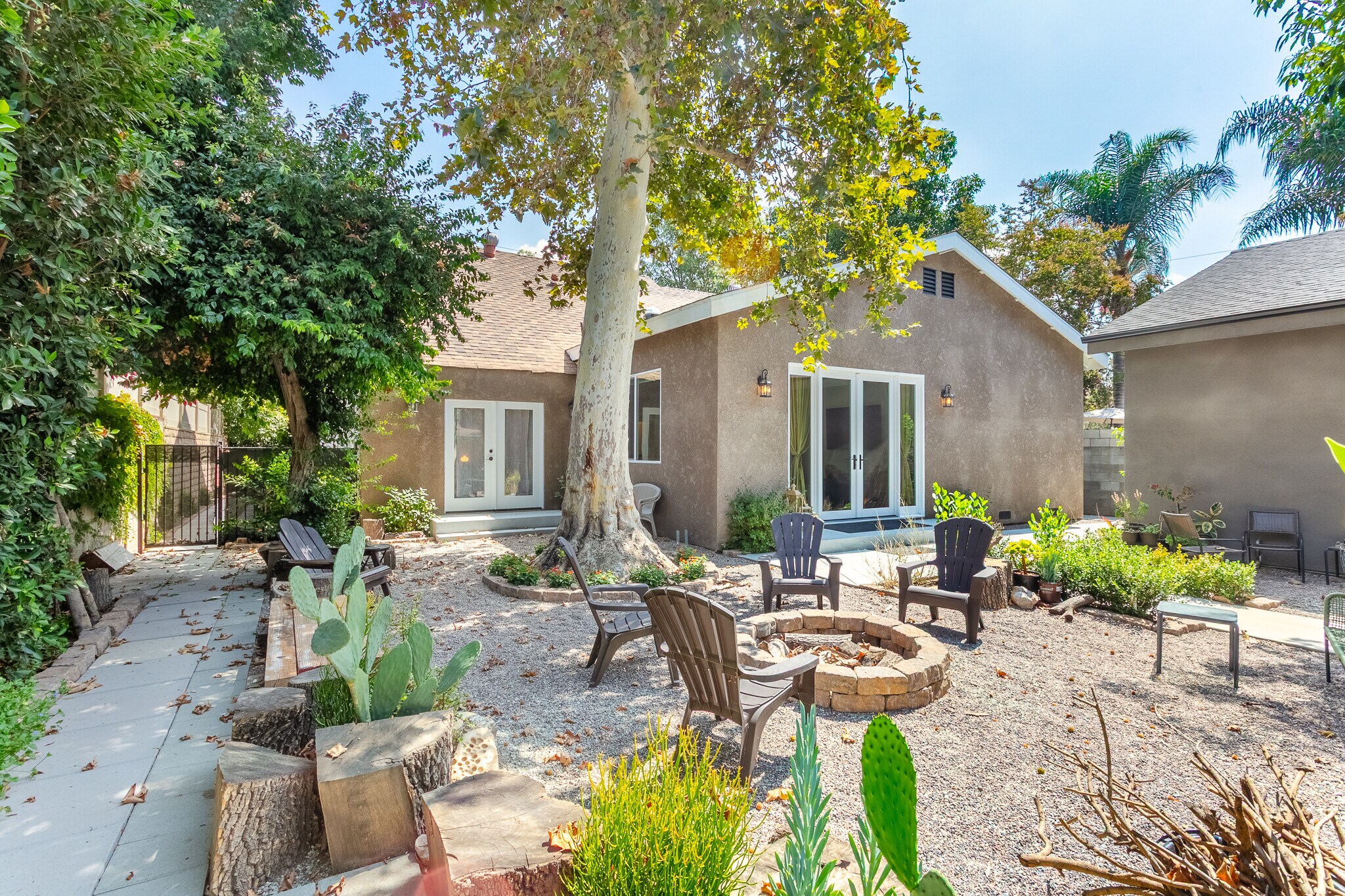 Backyard - 5825 Fulton Ave