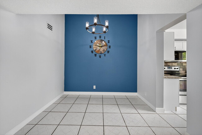 Building Photo - 3239 NW 44th St