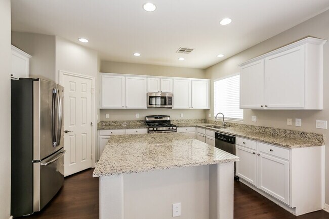 Building Photo - 3825 Alpine Track Ave