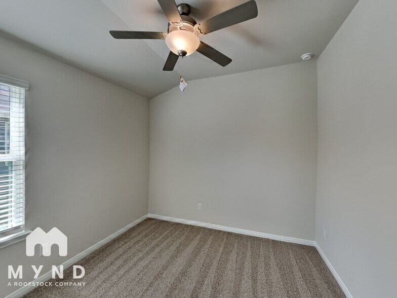 Building Photo - 2828 Mill Run Bnd