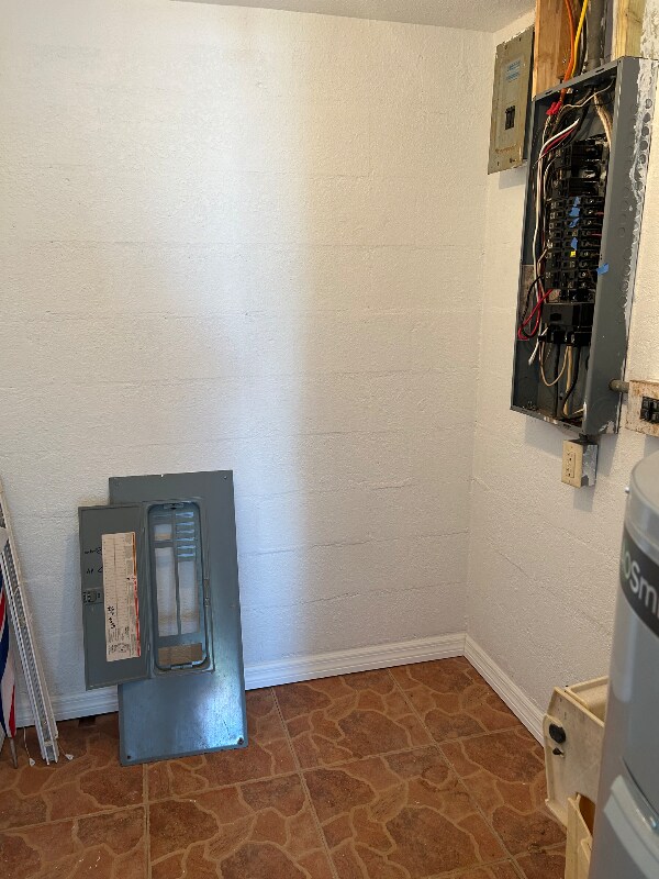 Building Photo - 648 59th St S