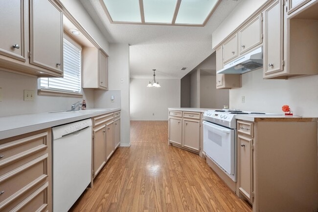 Building Photo - 3513 103rd St