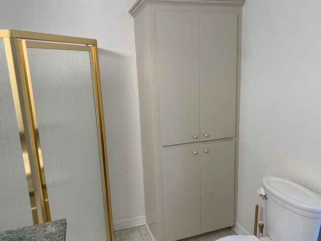 Building Photo - 719 Dodd Dr