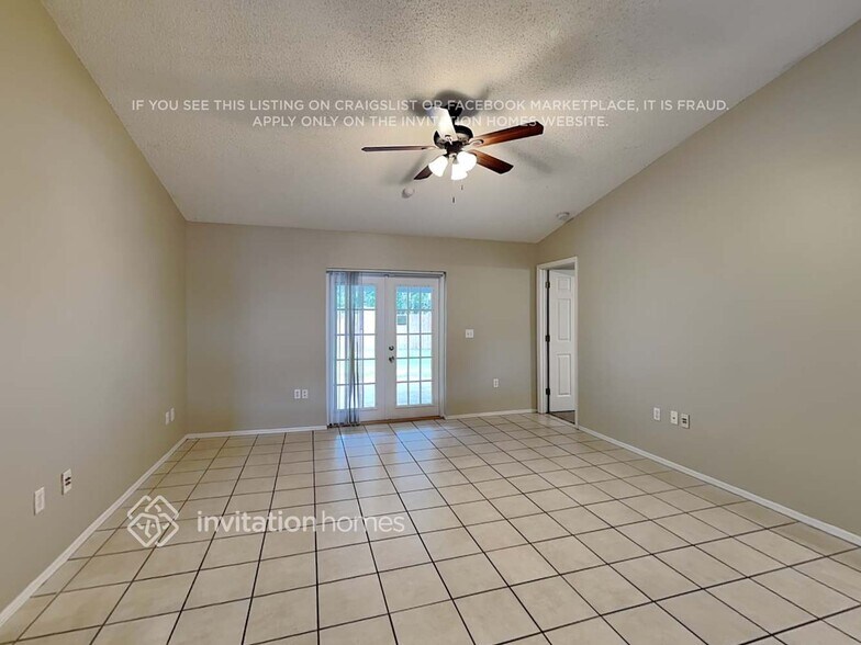 Building Photo - 5555 Starling Loop