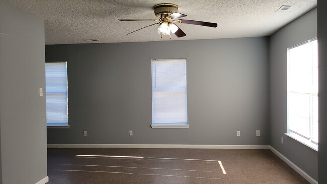 Building Photo - Section 8 Accepted!!!  "3-Bed Retreat on M...