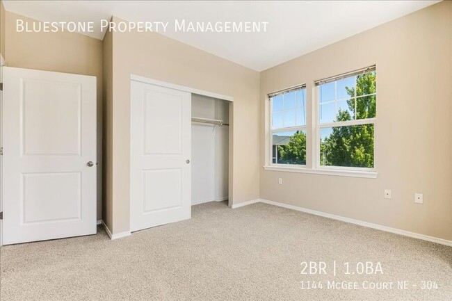 Building Photo - 1144 Mcgee Ct NE