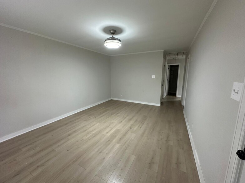 Building Photo - 1400 Richmond Pl