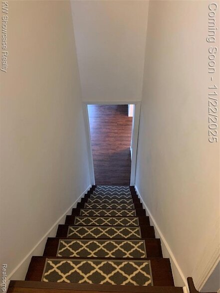 Building Photo - 462 Algene St