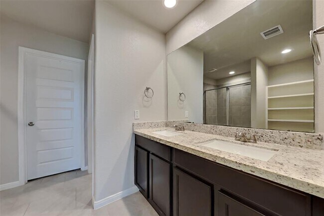 Building Photo - 3519 Windham Way