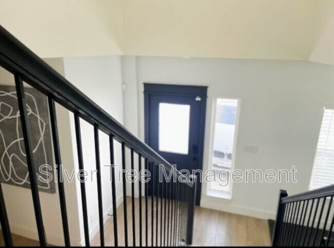 Building Photo - 9073 Quarry Hill Ct