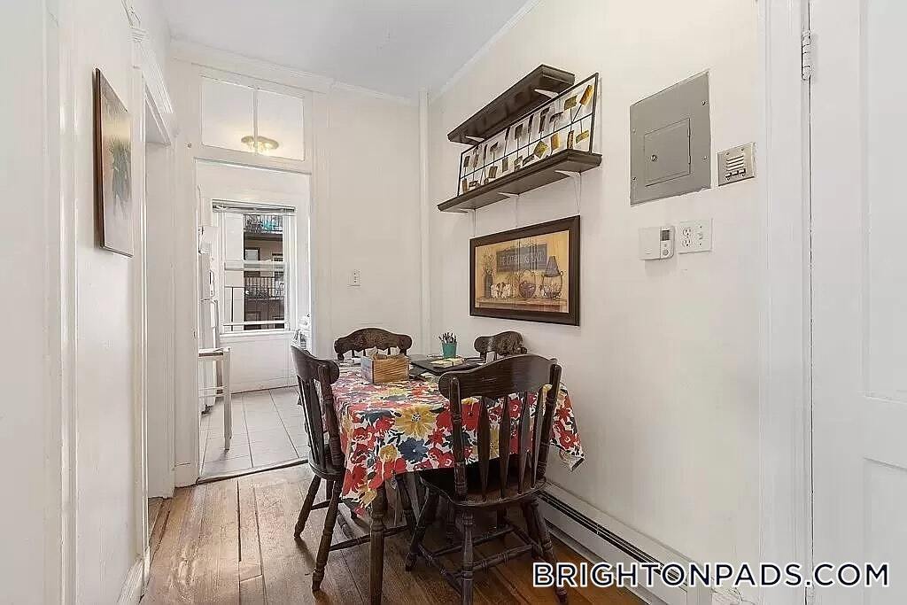 Building Photo - 316 Summit Ave