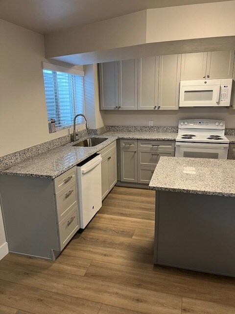 Kitchen view from family room - 2112 W Bowling Ave