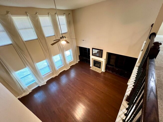 Building Photo - 68 Hemingway Ln