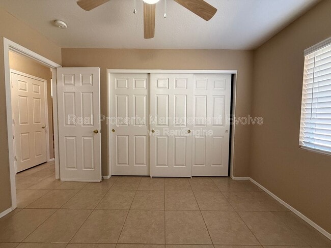 Building Photo - 8 N 226th Cir