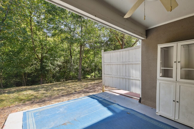 Building Photo - 19 Normandy Ct