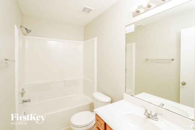 Building Photo - 19906 Bettencourt Ln