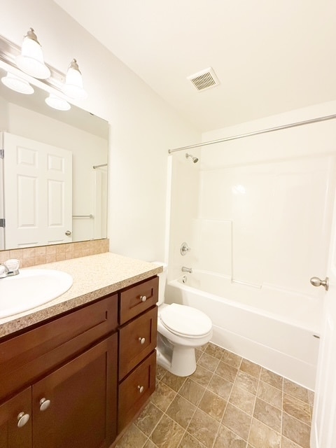 Building Photo - 275 NE Miramar Cir