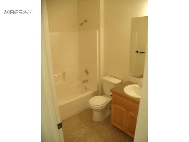 Building Photo - 2202 Thoreau Dr