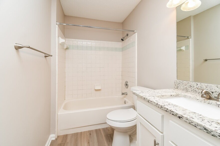 Building Photo - 1368 High Plains Dr W