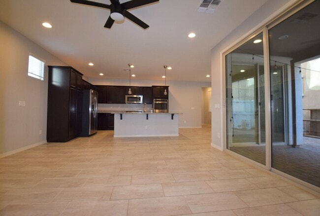 Building Photo - Beautiful Cooley Station Bungalow, 3 bed 2.5 bath with loft