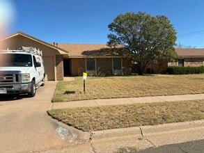 Building Photo - 9613 Beaufort Ave