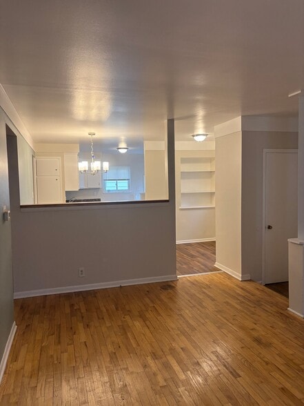 Building Photo - 1110 MacDonald Ave