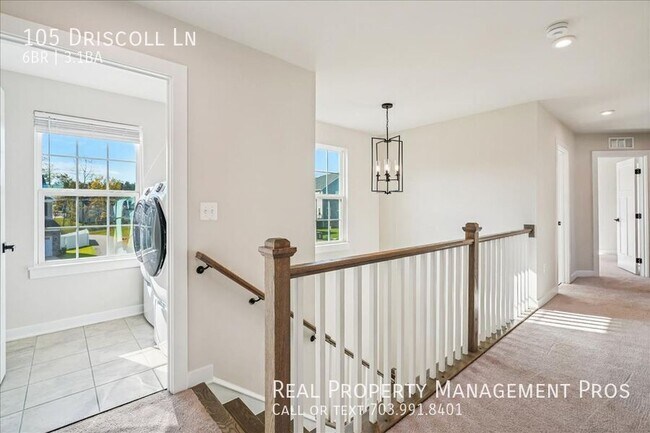 Building Photo - 105 Driscoll Ln