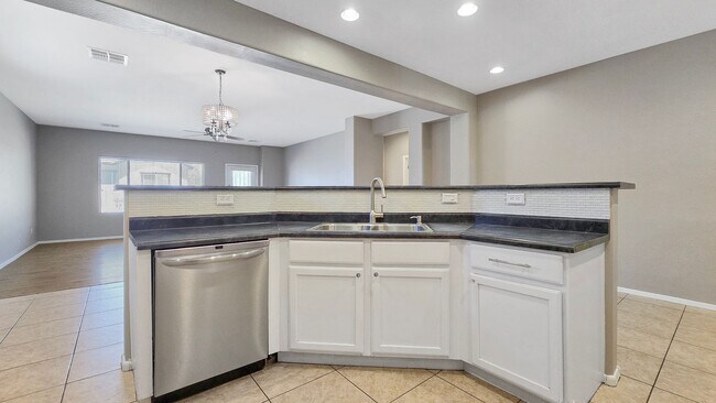 Building Photo - Gorgeous Home with Master Bedroom Downstairs!
