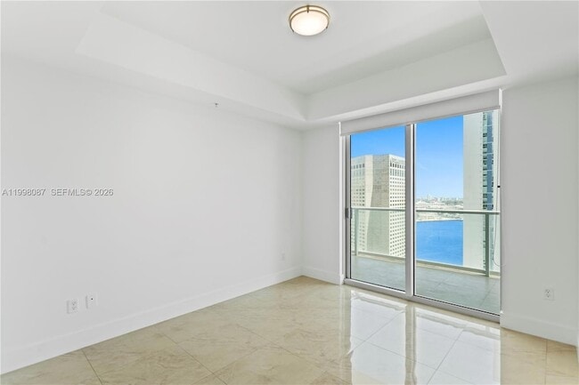 Building Photo - 300 S Biscayne Blvd