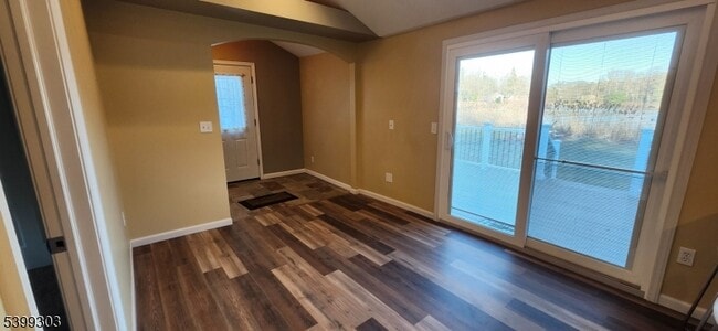 Building Photo - 494 Otterhole Rd