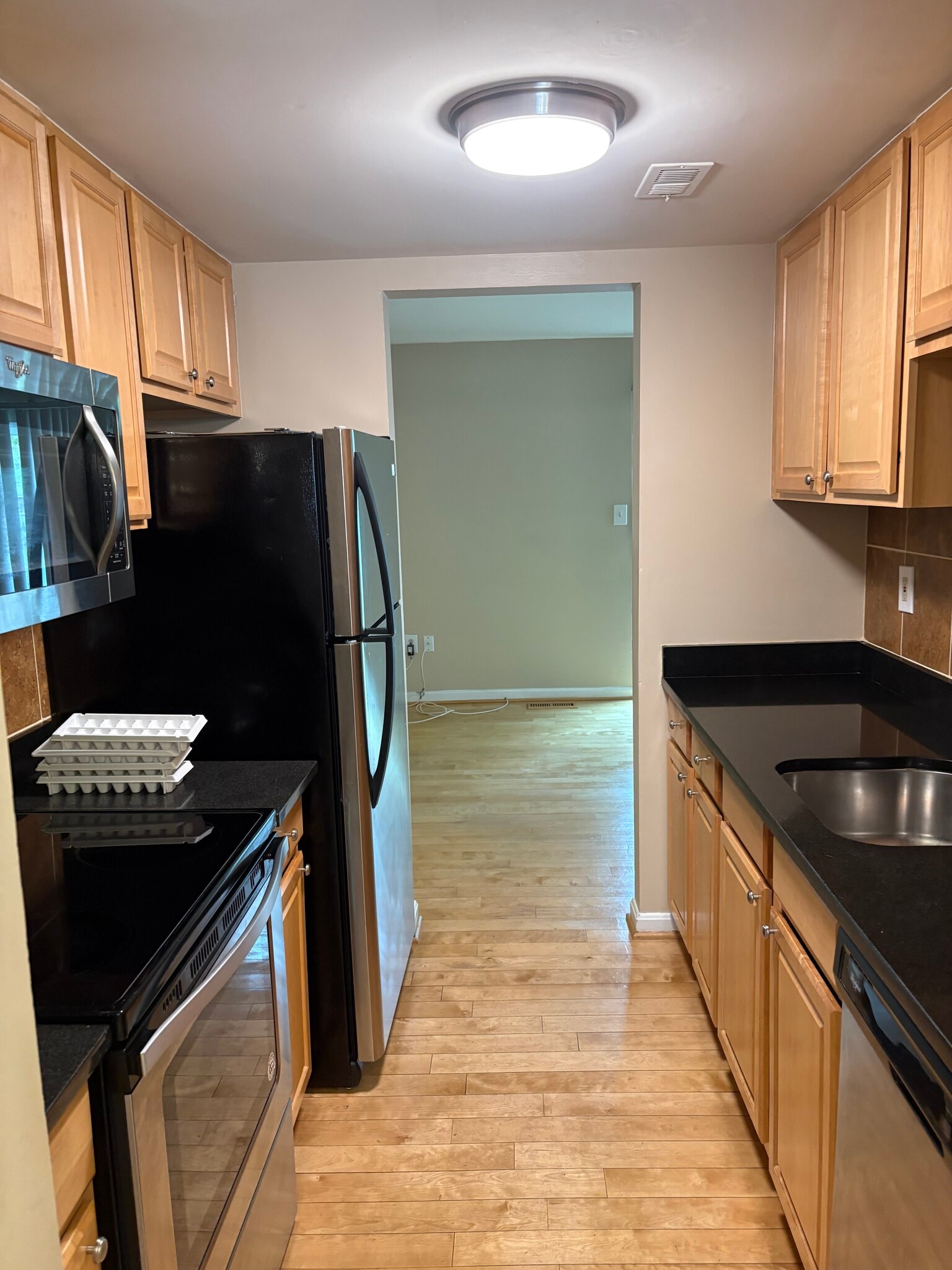 Building Photo - 7268 Wood Hollow Ter