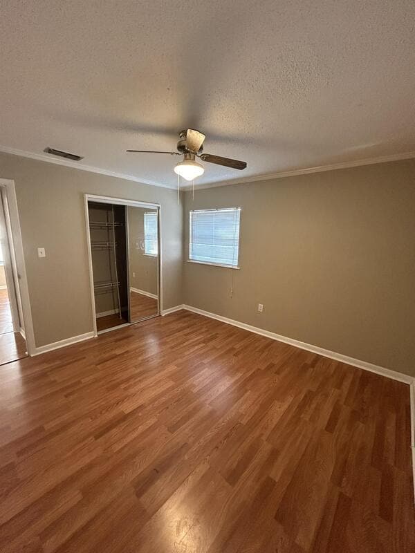 Building Photo - 307 Spring Ln