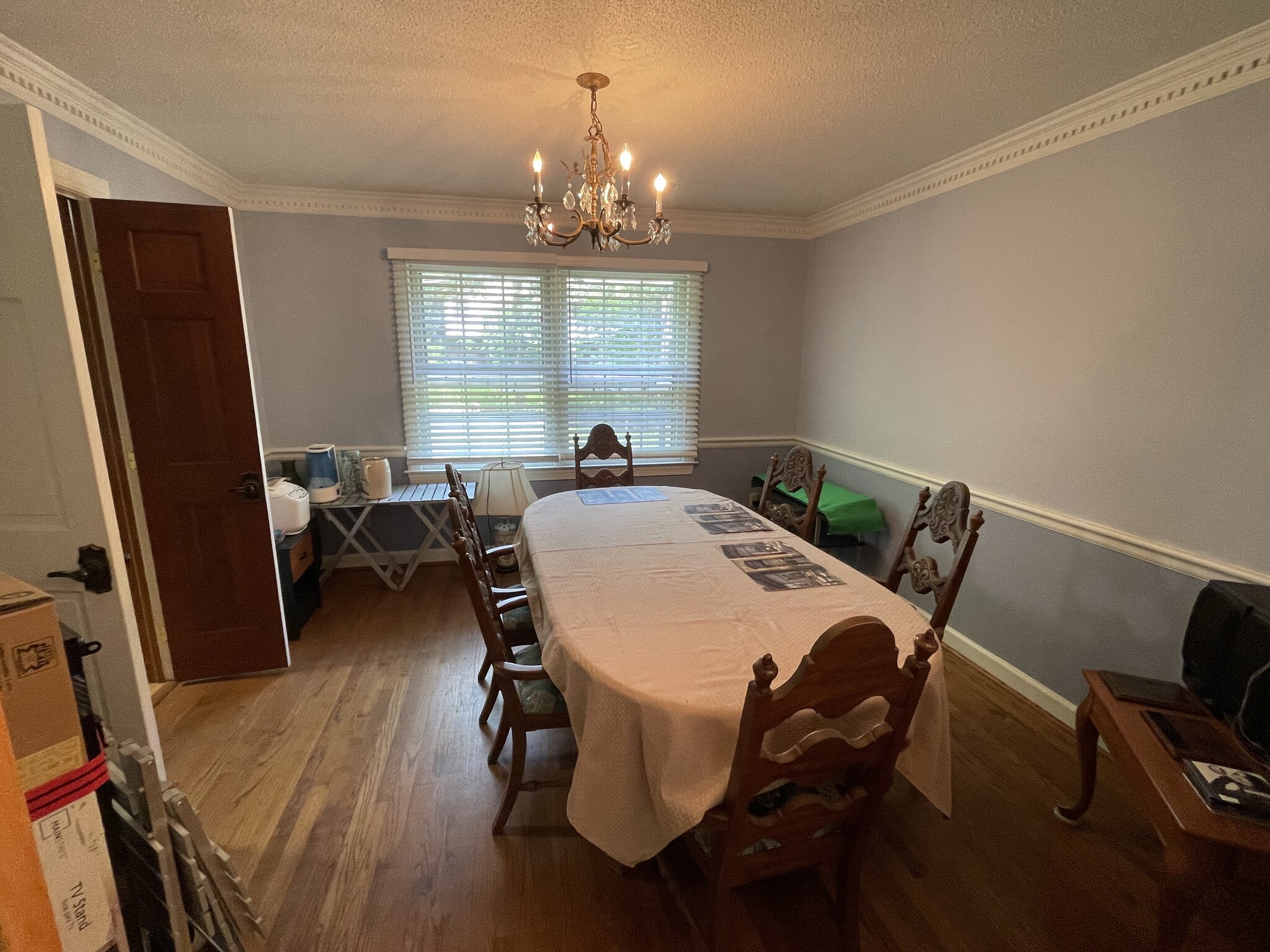 shared dining room - 725 Purdue St