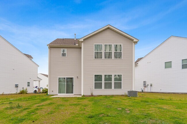 Building Photo - Easy Living in North Creek Village!